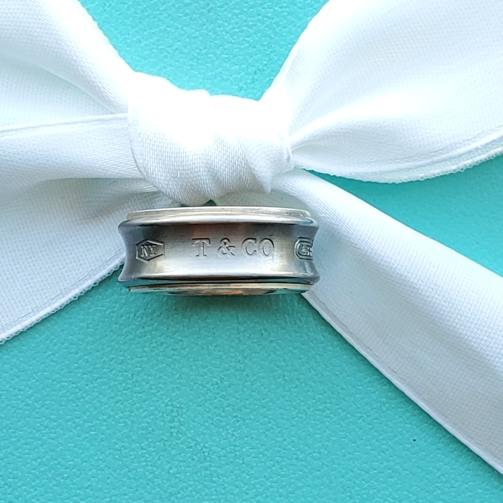 Galaxy grey titanium & silver 1837 band ring